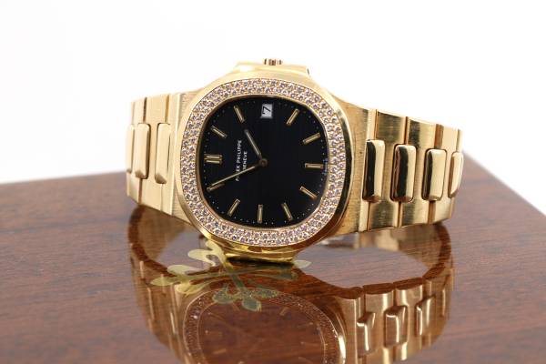 Patek Philippe 3700J seltene Vintage Nautilus mit passenden Manschettenknöpfen Ref. 9038J